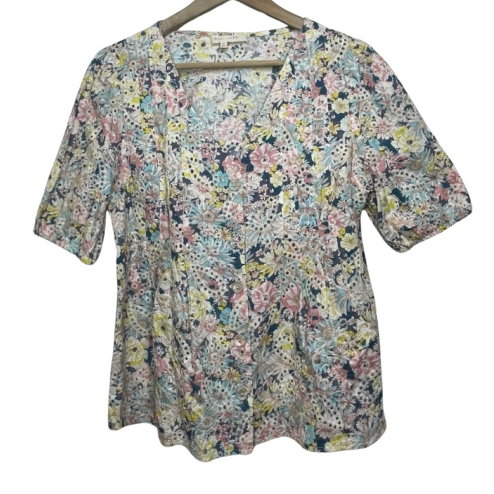 SOLITARE | Pastel Embroidered Eyelet Floral Puff Sleeve Blouse | Size M